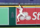 Jo Adell Denies Mariners with Three Home Run Thefts and Victory