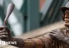 Seattle Unveils and Damages Baseball Statue – BBC