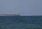 Iran Tightens Control of Strait of Hormuz Amid US Oil Pressure