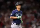 Mariners’ Refnsyder Denies Rangers’ Home Run with Stunning Catch