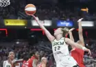 Courtney Vandersloot Re-signs with Sky in WNBA Free Agency Update