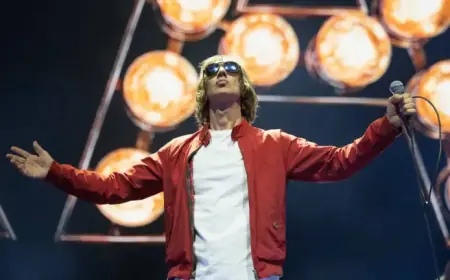 Richard Ashcroft Honors Late Dog Betsy with Song Dedication at The O2, London