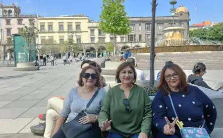 Guadalajara Center Attracts Tourists During Holy Week
