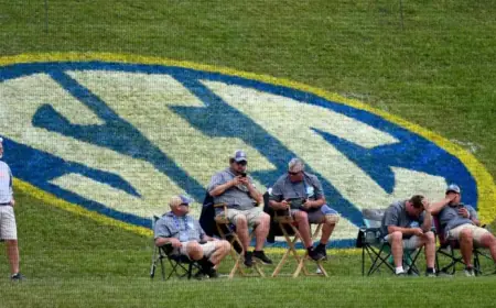 Top Trio Dominates SEC Baseball Standings as April Begins