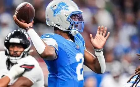 Titans Sign Former Panthers QB