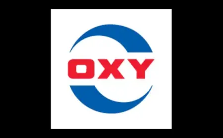 Occidental Petroleum Shares Drop Amid Crude Oil Retreat and Profit-Taking