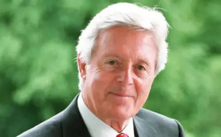 Antiques Roadshow Host Admits to Split from EastEnders Star Without Excuses