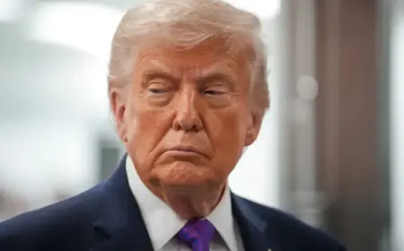 Donald Trump’s Davy Crockett Post Sparks Alarm: ‘Witnessing the Ship Sink’