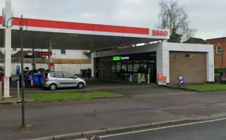 Bournemouth Assault Injures Shop Worker