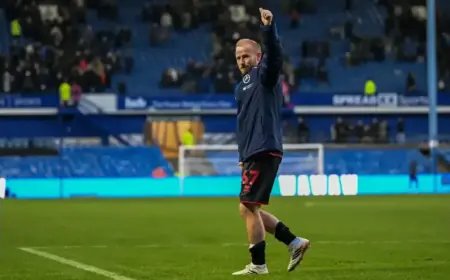 Sheffield Wednesday Eyes Reunion with Club Legend in Talks