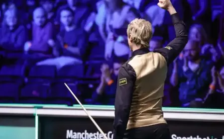 Robertson Triumphs Over Hawkins in Gripping Battle