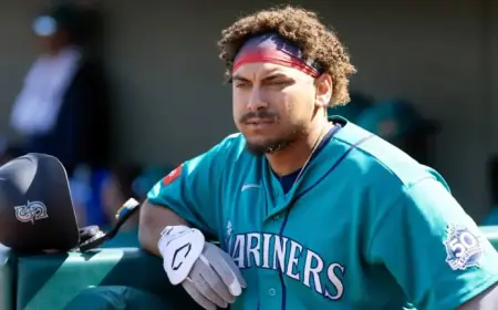 Guardians Fans Face Mixed Emotions as Naylor Struggles with Mariners