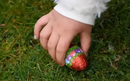 Seattle Easter Weekend: Enjoy Egg Hunts and a Grand Floral Parade