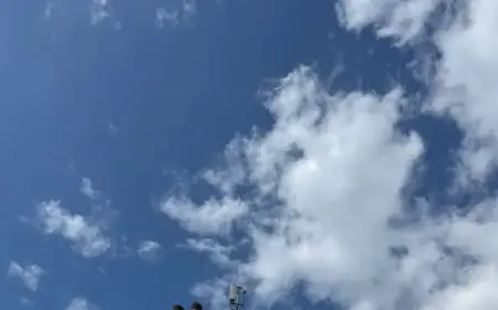 Moody Blues Explore Heartfelt Themes Amid Leadership Challenges