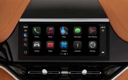 Apple CarPlay Now Supports Three Popular iPhone Apps