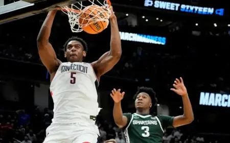 Dan Hurley Predicts Tarris Reed Jr. as UConn’s Final Four X-Factor