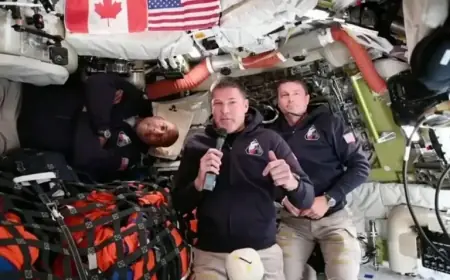 Canada’s Artemis II Astronaut Praises Space Film ‘Project Hail Mary’