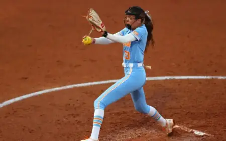 Tennessee Upset by South Carolina 5-1 in College Baseball Shock