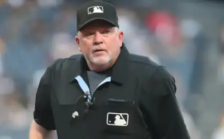 Umpire Ron Kulpa Leaves Game at Yankee Stadium