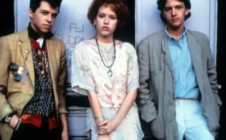 Molly Ringwald, 58, Stuns 40 Years After ‘Pretty in Pink’ Debut
