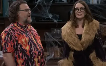 Tina Fey Surprises in Jack Black’s SNL Five-Timers Monologue