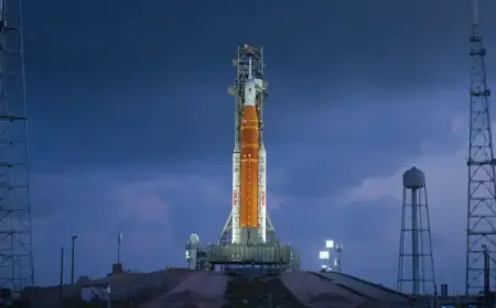 Artemis II Astronauts Face Challenges with Microsoft Outlook