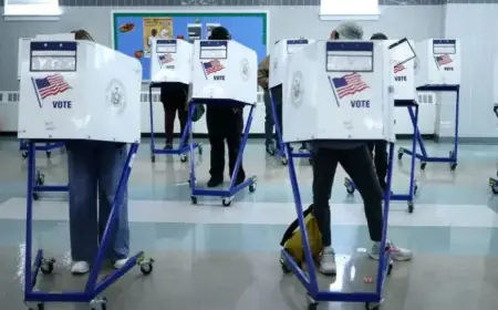 Trump Seeks to Build Extensive Voter Database