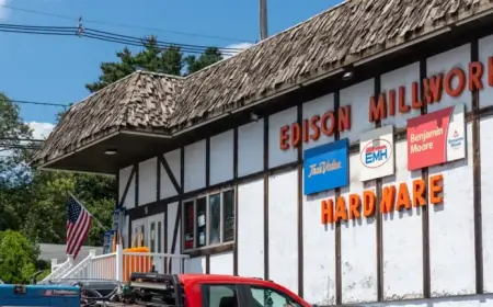 Edison Store Hosts Watch Party for Netflix Series