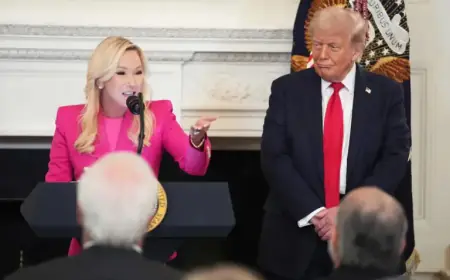 Trump’s Adviser Compares Him to Jesus at Easter Event