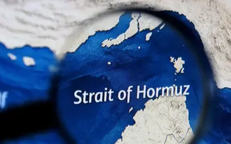 Petronas Tanker Transports Iraqi Crude Oil Through Hormuz Strait