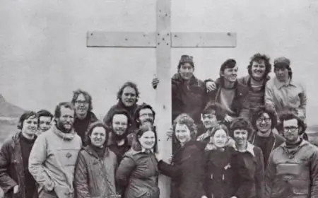 Pilgrims Revisit Island 50 Years After Initial Journey