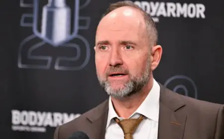 Islanders Replace Patrick Roy with Peter DeBoer as Head Coach