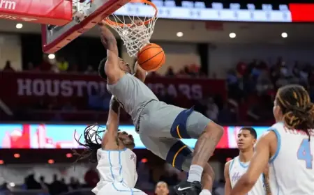 West Virginia Advances to College Basketball Championship Game