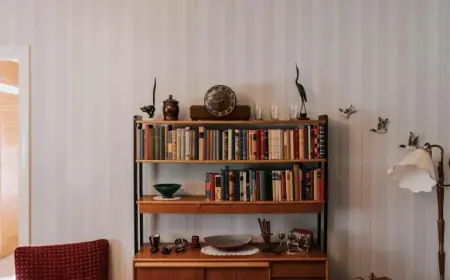 21 Common Items in Grandma’s Living Room Worth Surprising Amounts