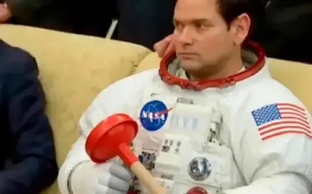 “34 Memes Hilariously Capture the Artemis II Toilet Incident”