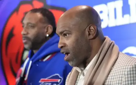 Vince Carter Criticizes Jay Williams for Infuriating UNC Remarks