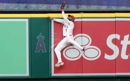 Jo Adell Denies Mariners with Three Home Run Thefts and Victory