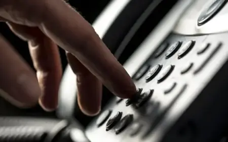 Winnipeg Woman in Subsidized Housing Falls Victim to Bank Scammers