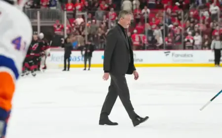 Isles Replace Roy with DeBoer in Late-Season Coaching Shift