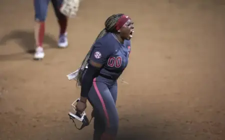 Softball Triumphs 11-4 Against Top-Ranked Texas on Friday