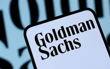Goldman Sachs’ Private Credit Fund Resists Surge in Redemptions