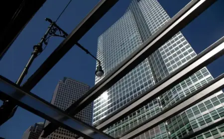 Goldman Ready to Seize Opportunities as Retail Exits Private Credit