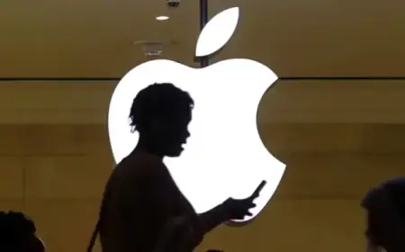 Foldable iPhone Faces Engineering Challenges, May Experience Shipment Delays: Sources