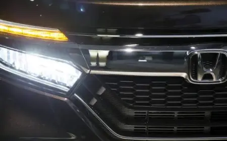 Transport Canada Seeks Feedback on Intense Brightness of Vehicle Headlights
