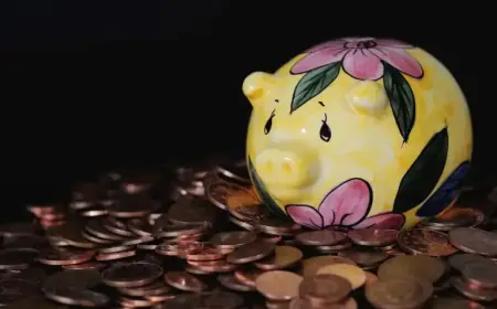 UK Savers Alerted on ‘Last Chance’ ISA Before New Tax Year Begins