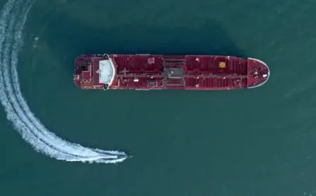 Oil Surges Past $116 Amid Trump’s Strait of Hormuz Deadline