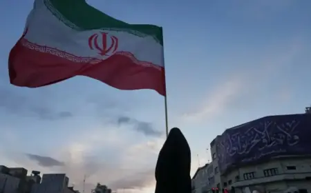 Democrats Condemn Trump’s Iran ‘War Crimes’ Threat as Republicans Show Support