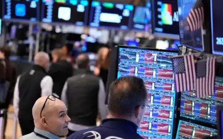 Oil Prices Surge Amid US Stock Dip; Markets Steady Before Trump’s Iran Deadline