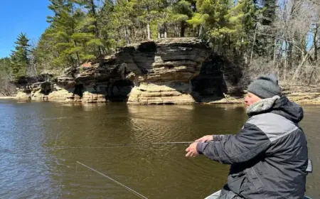 Wisconsin Dells Scenery Enhances Smith’s Fishing Experience
