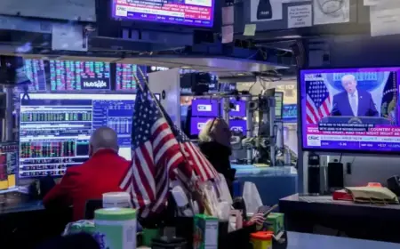 Oil Drops 12% as Stock Futures Rise 1.5% Amid Proposed Iran Ceasefire